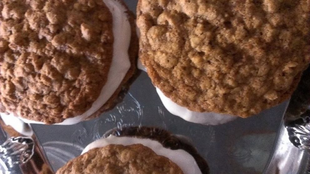 PHOTO: Lady Lexis Sweets' Oatmeal Creme Pies