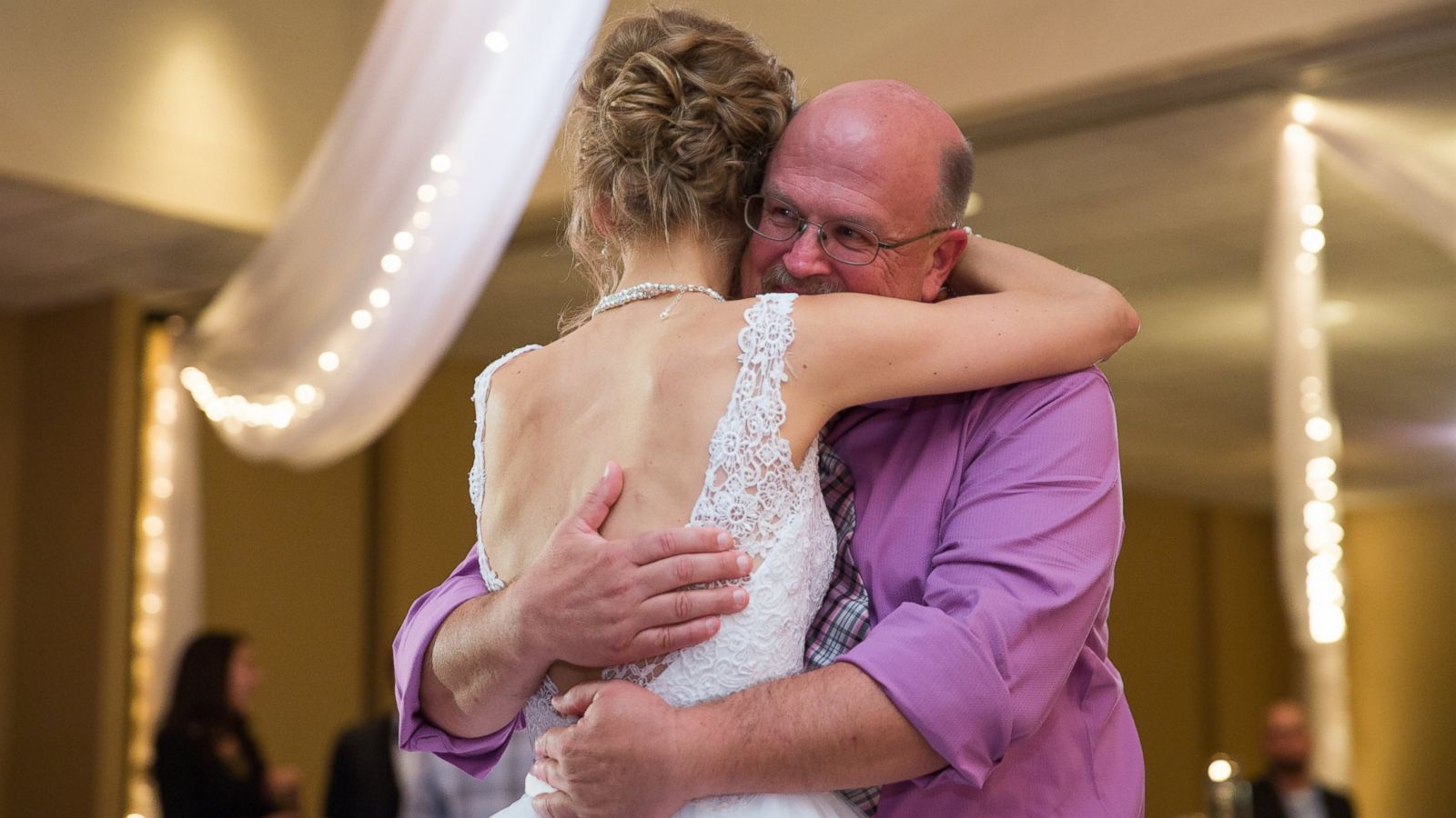 Bride Shares Special Dance With Man Who Saved Her From Cancer - ABC News