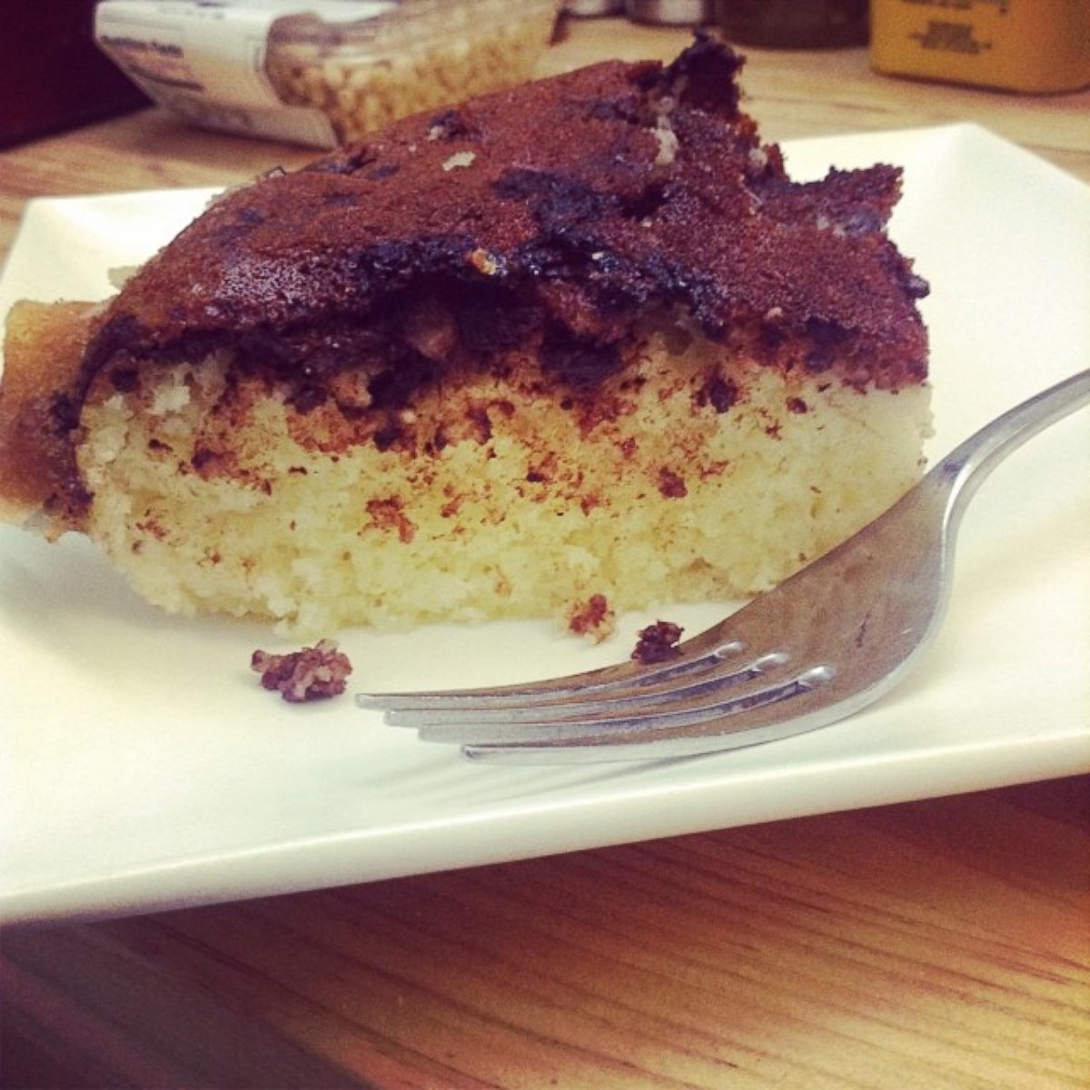 PHOTO: A banana, blueberry and chocolate chip pancake cake made in a rice cooker.