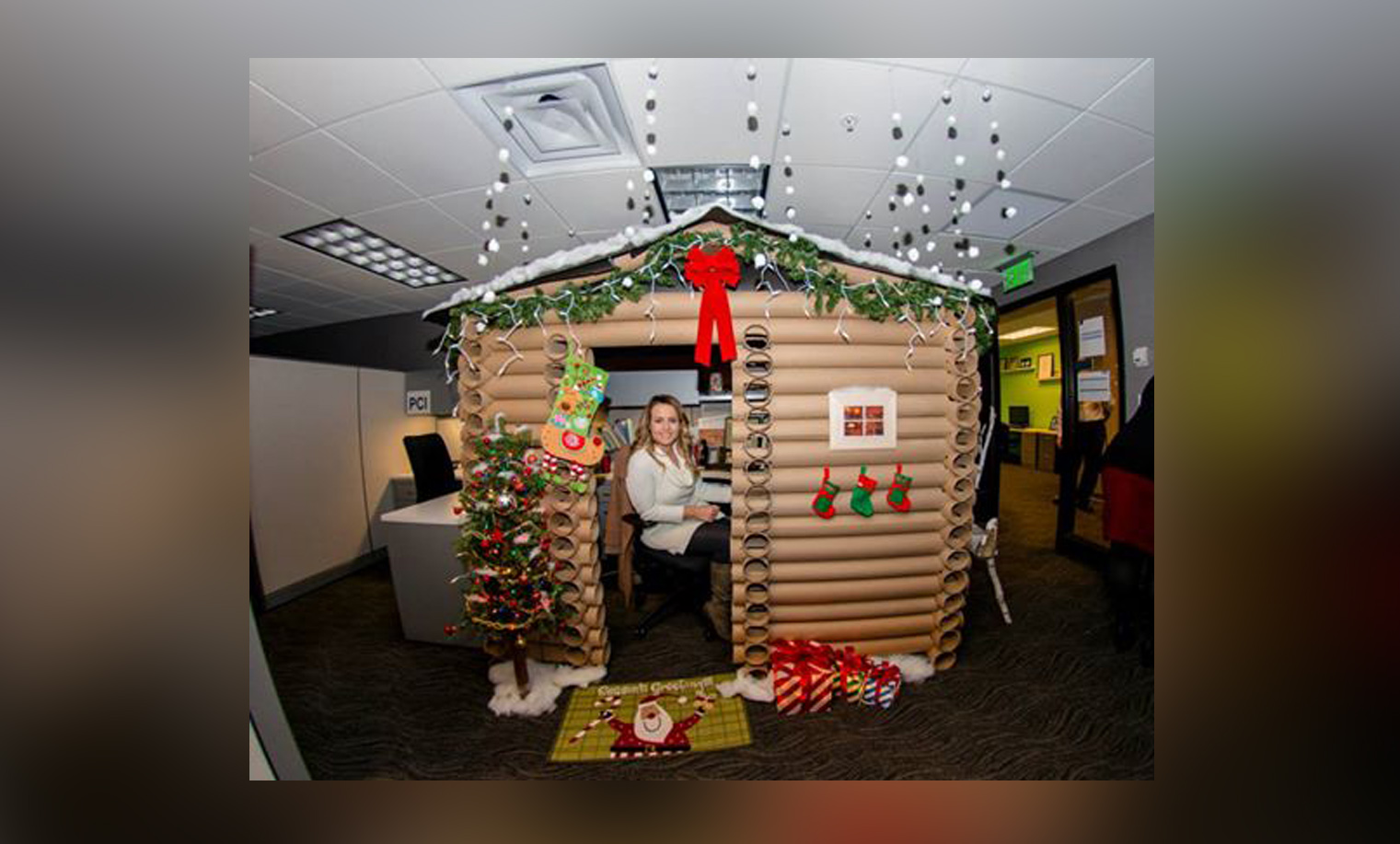 PHOTO: Angela Westfield, 29, transformed her cubicle at the W Minneapolis into a log cabin wonderland.