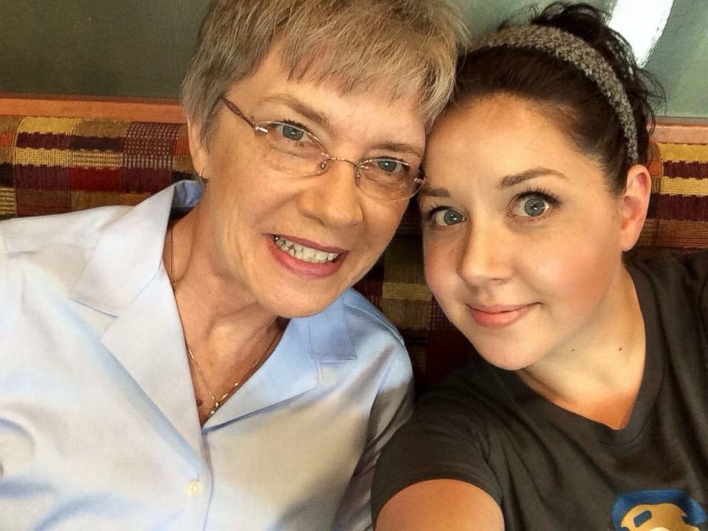 South Carolina Mom Losing Hair From Chemo Allows Daughter