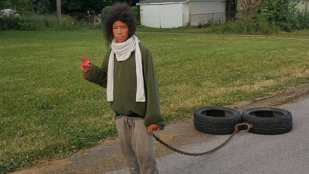 Boy Who Couldn’t Afford Football Equipment for Tryouts Gets Surprise From Stranger