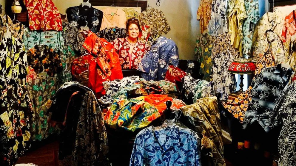 PHOTO: Mom collecting hundreds of Hawaiian shirts for her son, fellow soldiers overseas