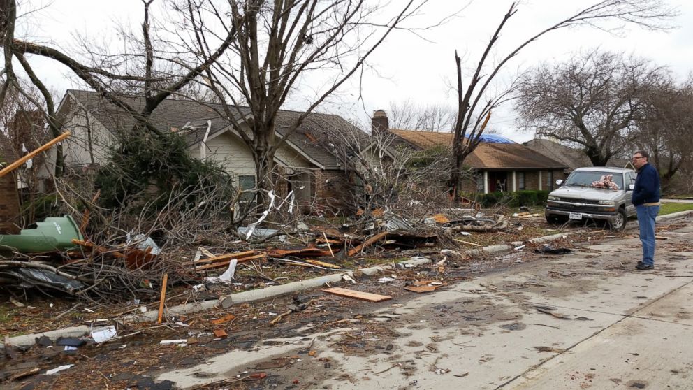 PHOTO: Jim Holt of Garland, Texas, works in the Christmas-lighting industry and is collecting donations for tornado survivors.