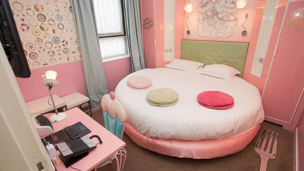 Hotel Vice Versa's rooms are fully decorated in lingerie.