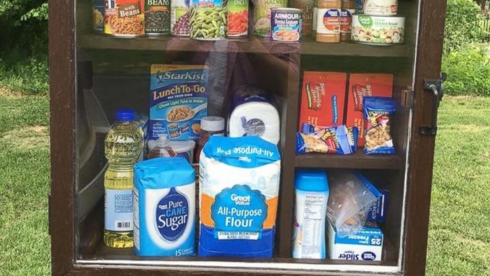 Woman S Little Free Pantry Offers Food Personal Hygiene Items To