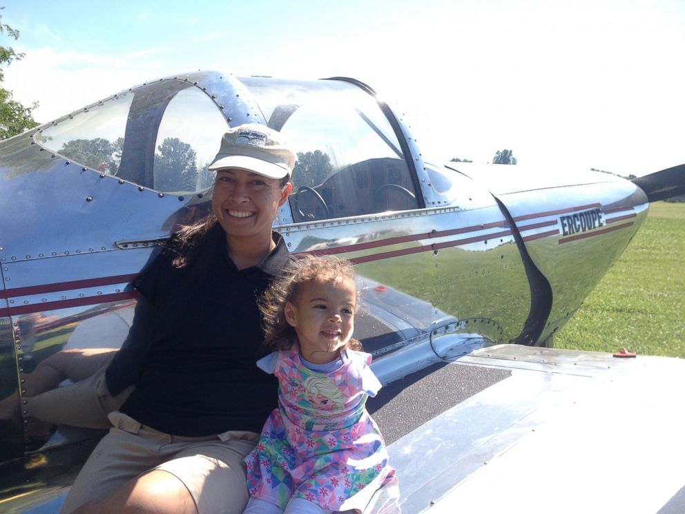 PHOTO: Jessica Cox is the world's first licensed armless pilot. 