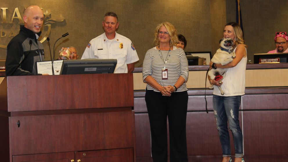 PHOTO: The mayor of Meridian, Idaho, awarded 11-year-old pug Jaxson with the City of Meridian's Hometown Hero Award, Oct. 4, 2016. 
