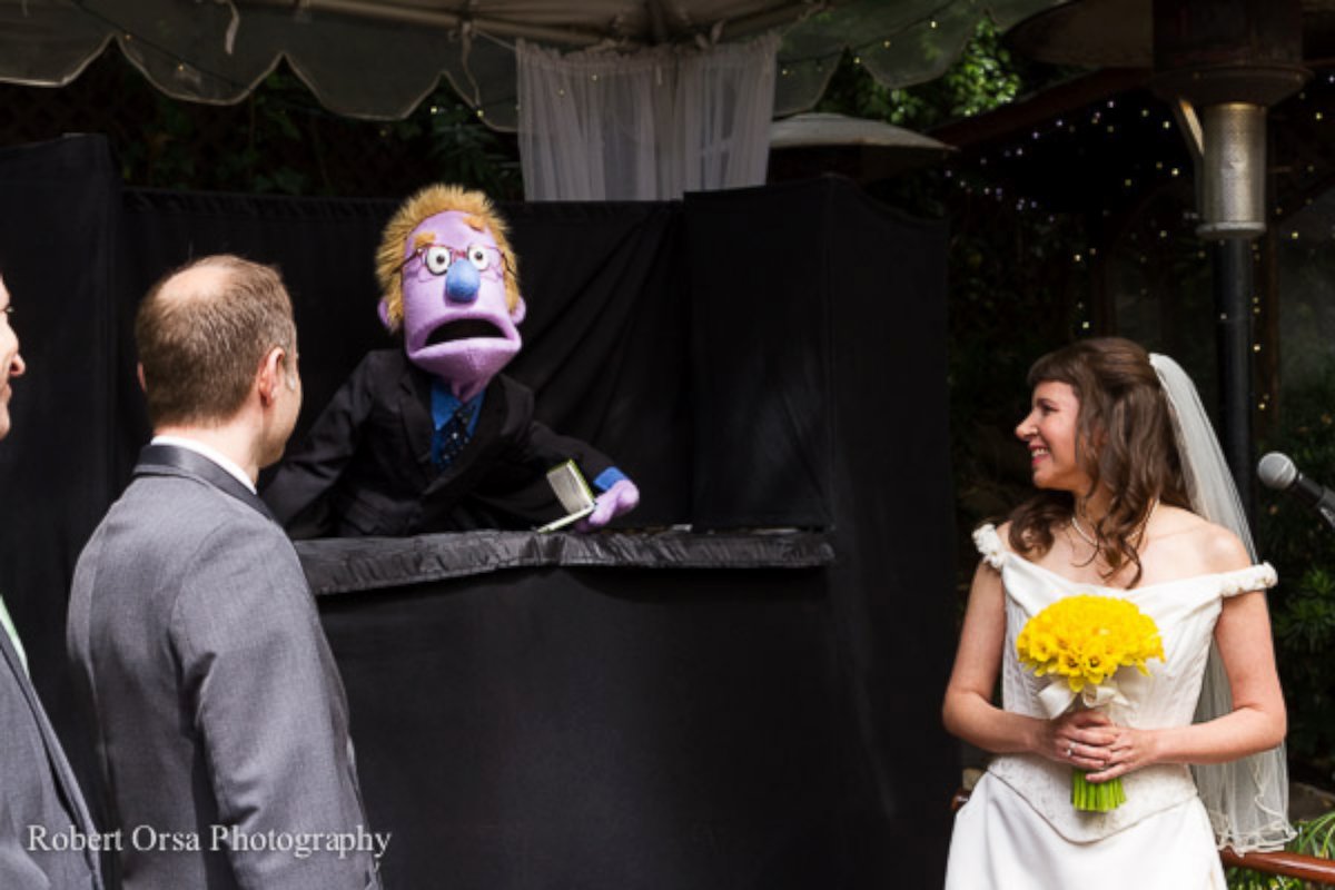 PHOTO: Tammy Caplan and Joe Gold wanted a fun vibe for their wedding, so they featured puppets. 
