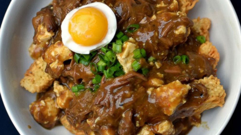 PHOTO: One blogger created a riff on poutine with ramen.