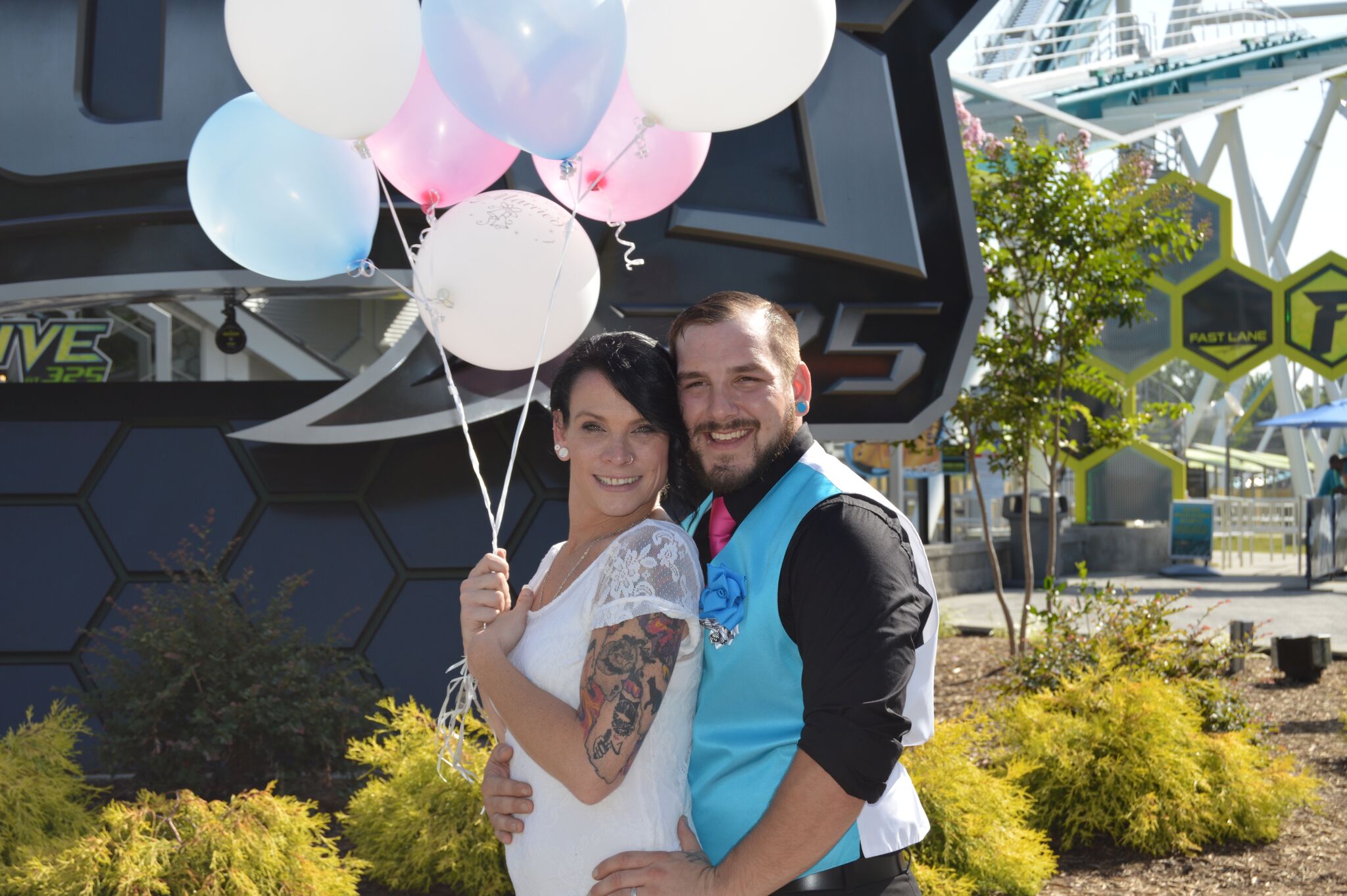 PHOTO: Thrill-Seeking Couple Ties the Knot on 325-Foot Roller Coaster