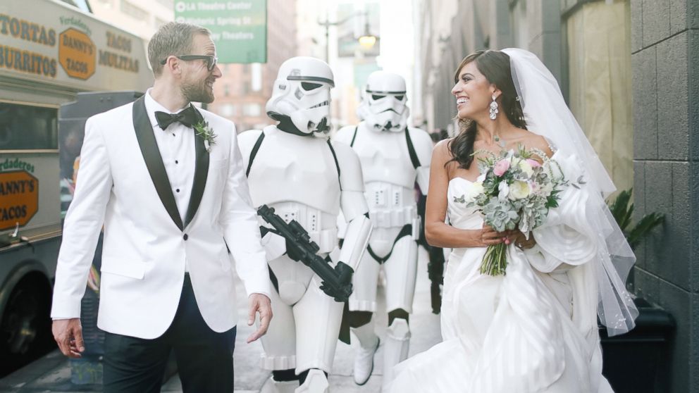 This couple incorporated subtle Star Wars touches into their recent wedding. 