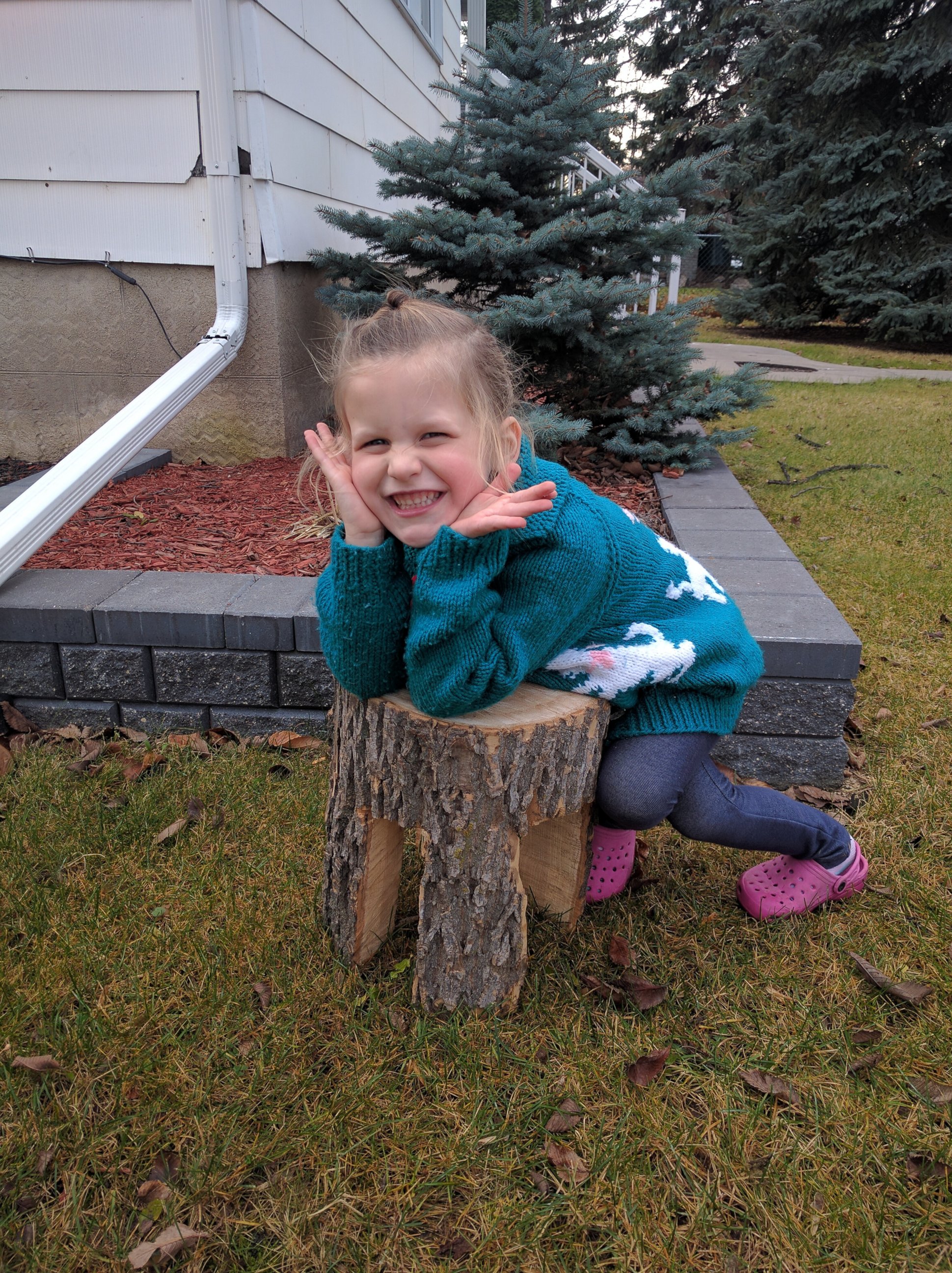 PHOTO: Shae Culley, 4, got her name carved out of the stump and a small stool as a special surprise after her beloved tree was cut down.