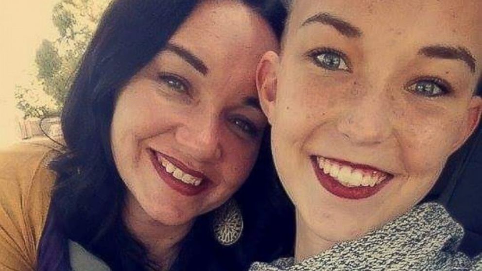 Alexis Gould, a Utah 15-year-old battling cancer, has received an outpouring of support after a pledge to donate to her medical bills turned out to be fake. 