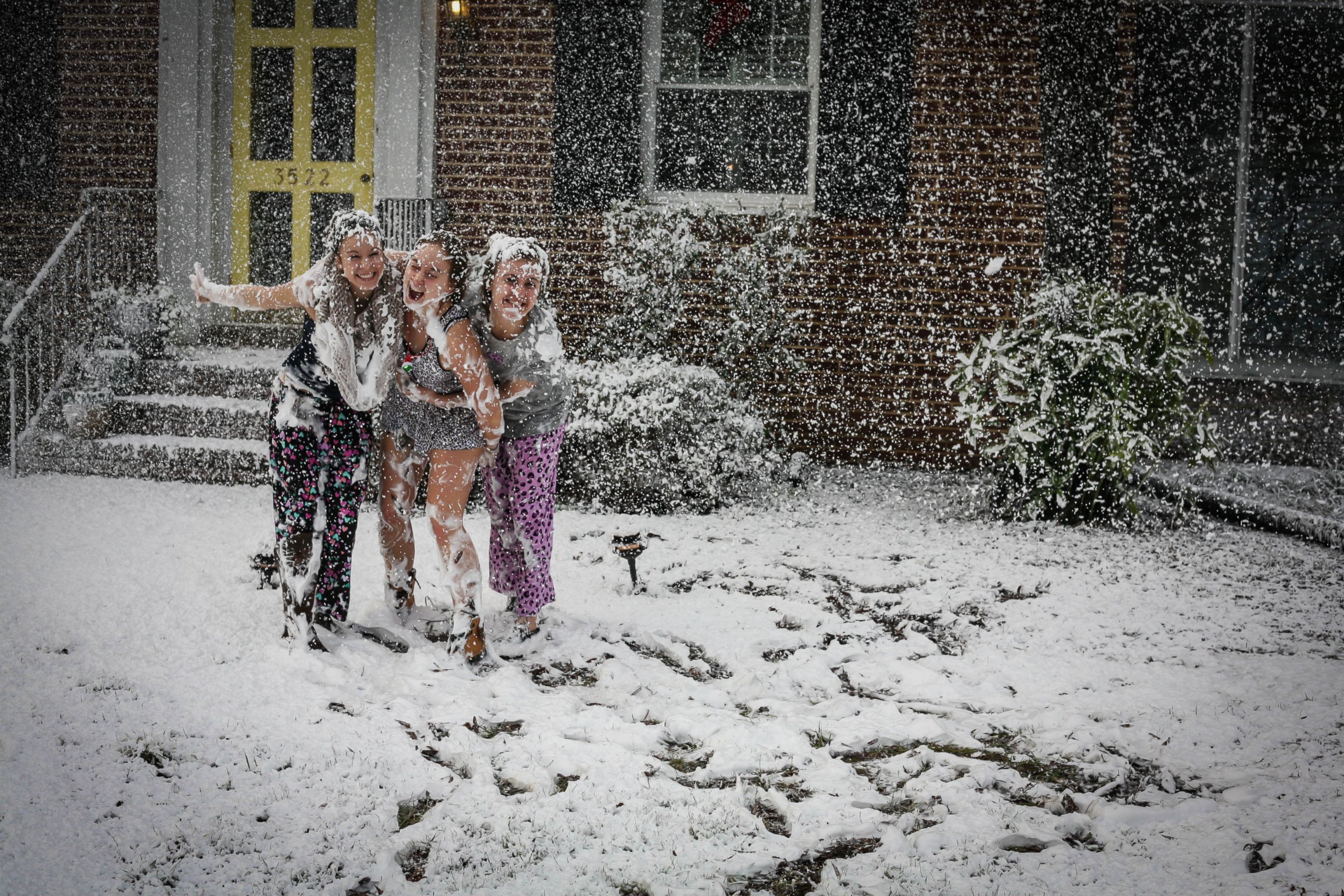 PHOTO: Trevor Smithson used fake snow to create a white Christmas for his wife, Kourtney, in Richmond, Virginia.
