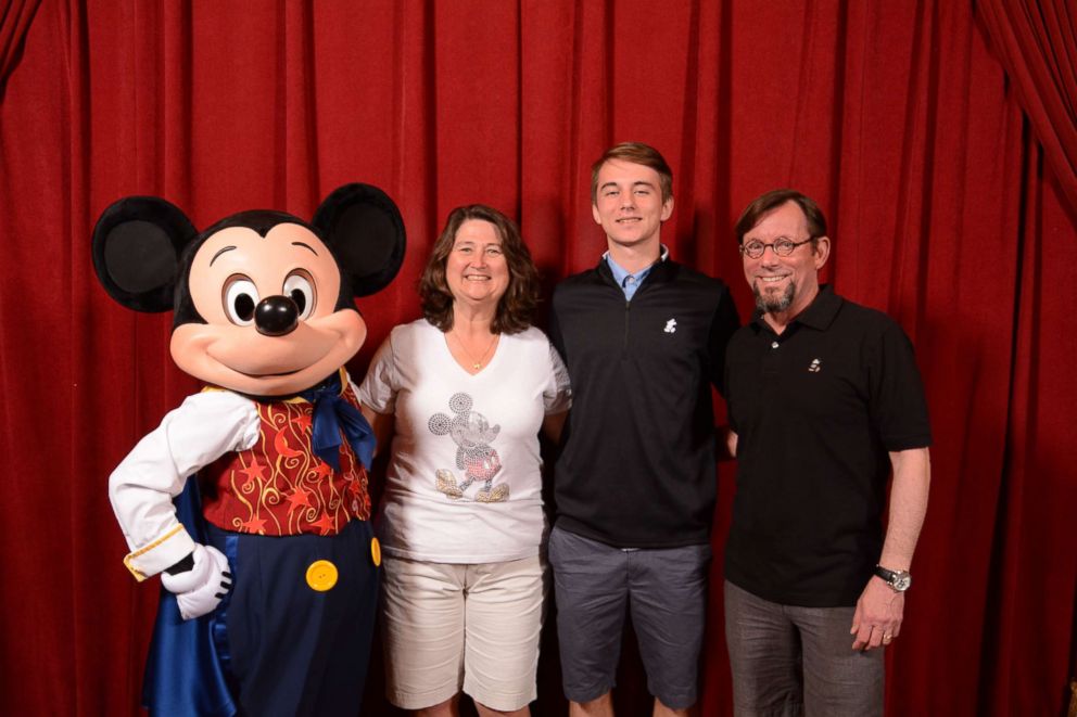 PHOTO: Jerry MacLeanwith wife Amy and son Ian. 