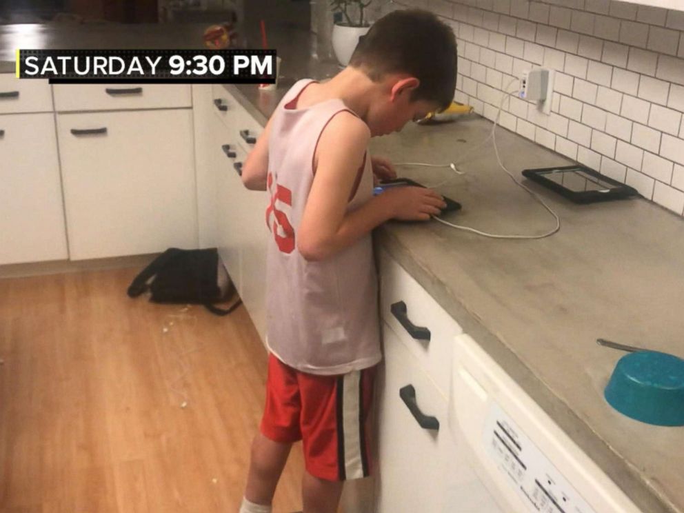 PHOTO: The Harding family of Menlo Park, California, let their son regulate this own screen time for 48 hours.