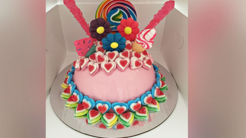 Have your cake and smash it too thanks to this bakery