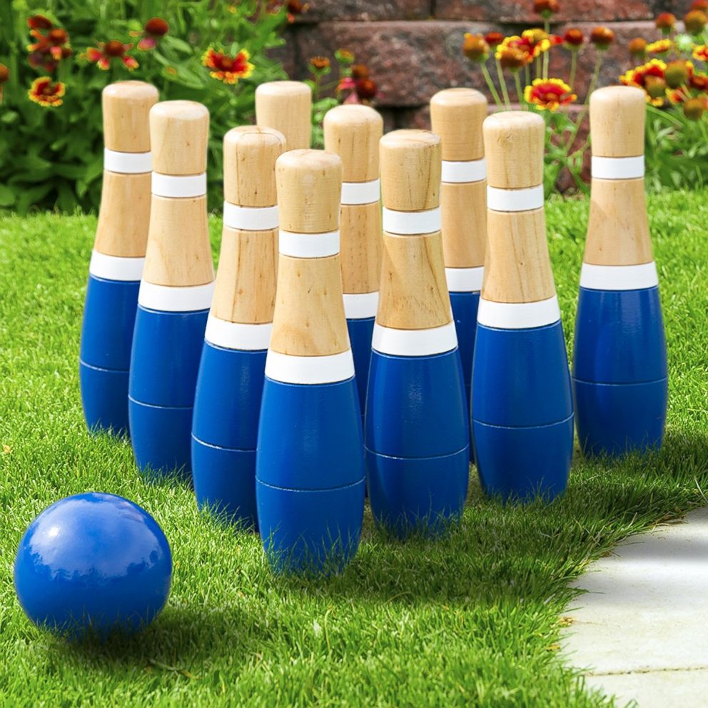 PHOTO: Hey! Play! Lawn Bowling Game/Skittle Ball