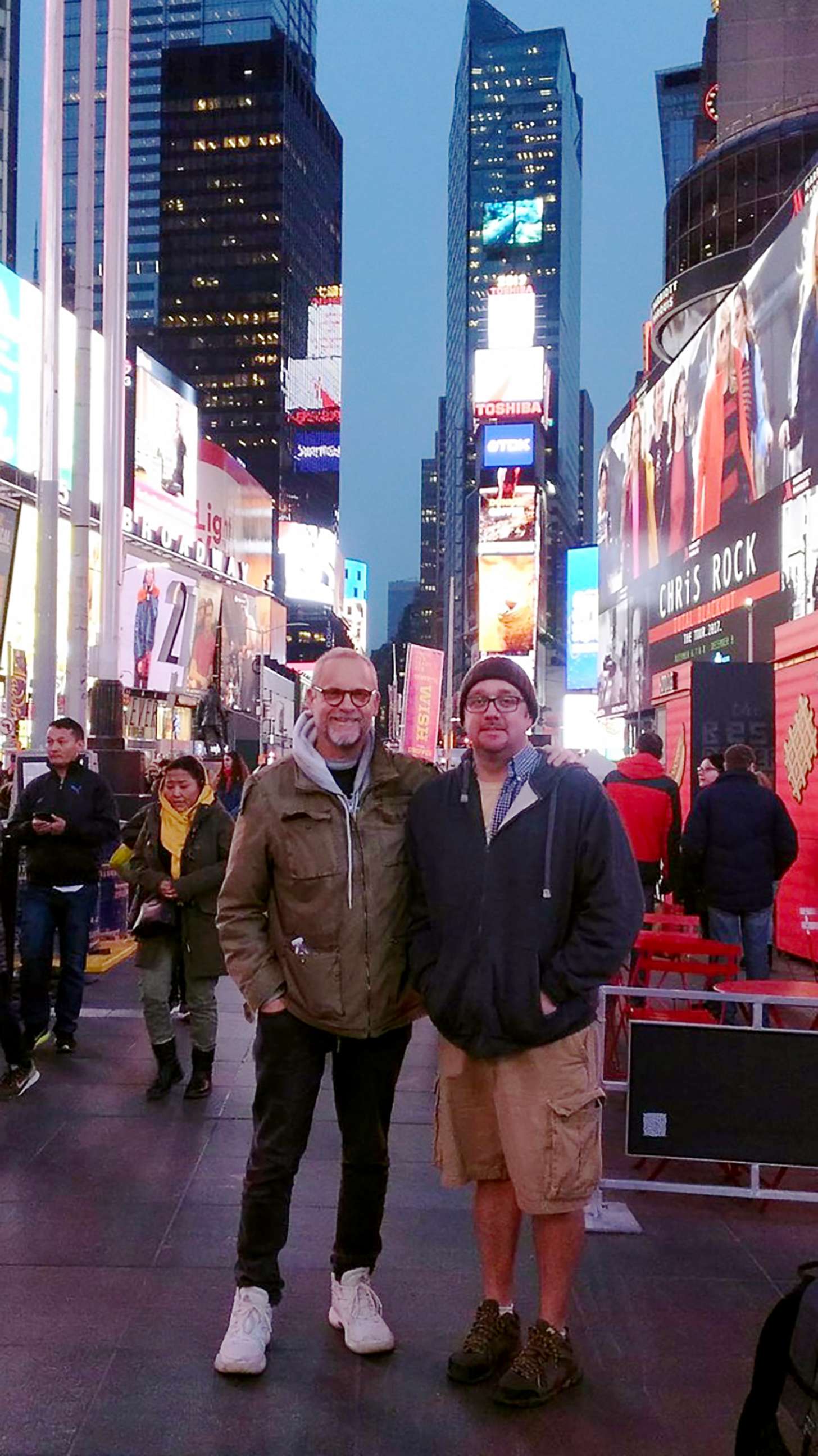 PHOTO: Robert Leibowitz and his kidney donor Richie Sully in Times Square.