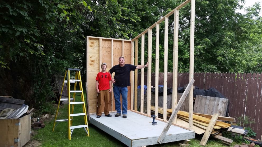 13 Year Old Builds 1 500 Tiny House In Family S Backyard Abc News