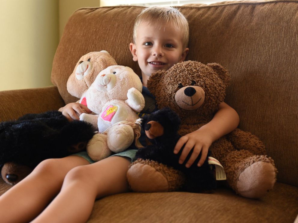 PHOTO: Luke Swofford, 4, was reunited with his beloved teddy bear after losing him in Dallas Love Field airport.