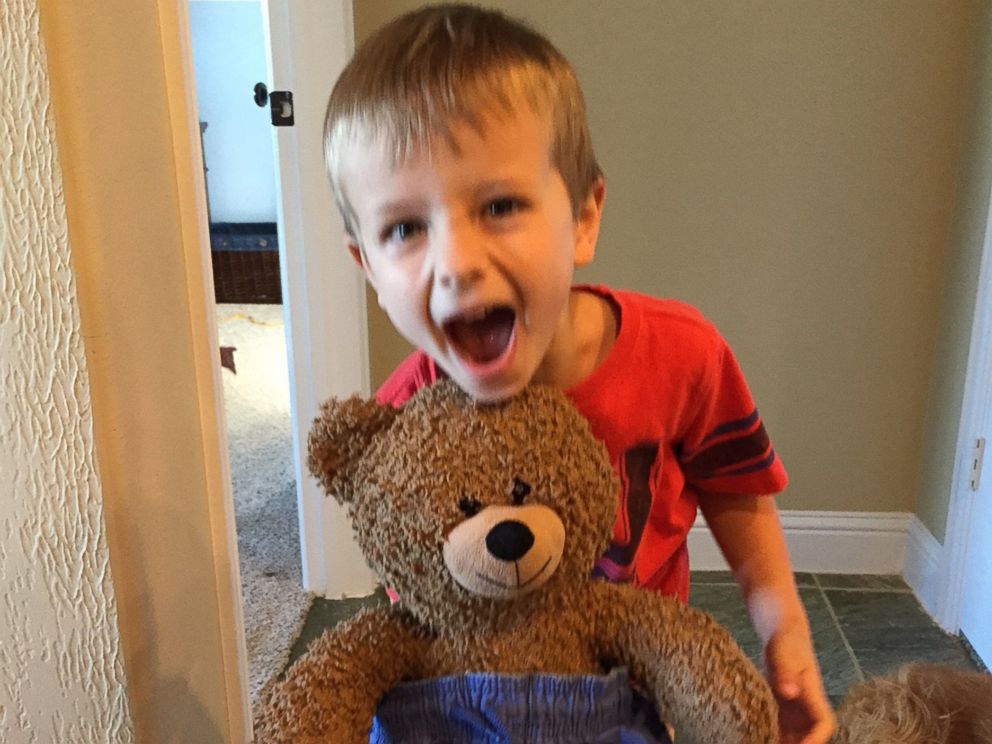 PHOTO: Luke Swofford, 4, was reunited with his beloved teddy bear after losing him in Dallas Love Field airport.