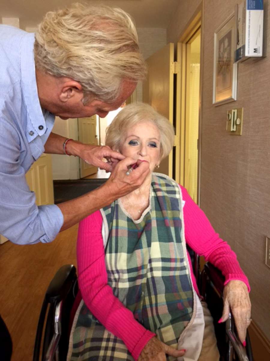 PHOTO: Celebrity makeup artist Tim Quinn does his mother Christine's makeup after the death of his brother, Michael in 2015, to lift her spirits.