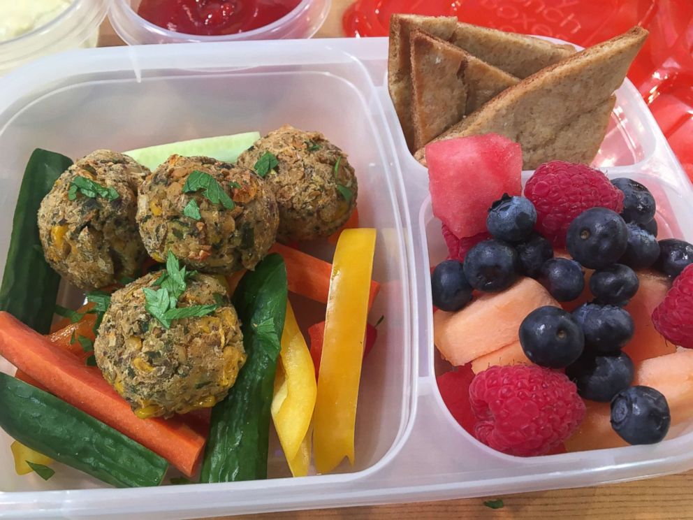 PHOTO: Hip Foodie Mom blogger Alice Choi shared her recipe on "Good Morning America" for her chickpea veggie meatballs on Aug. 7, 2017.