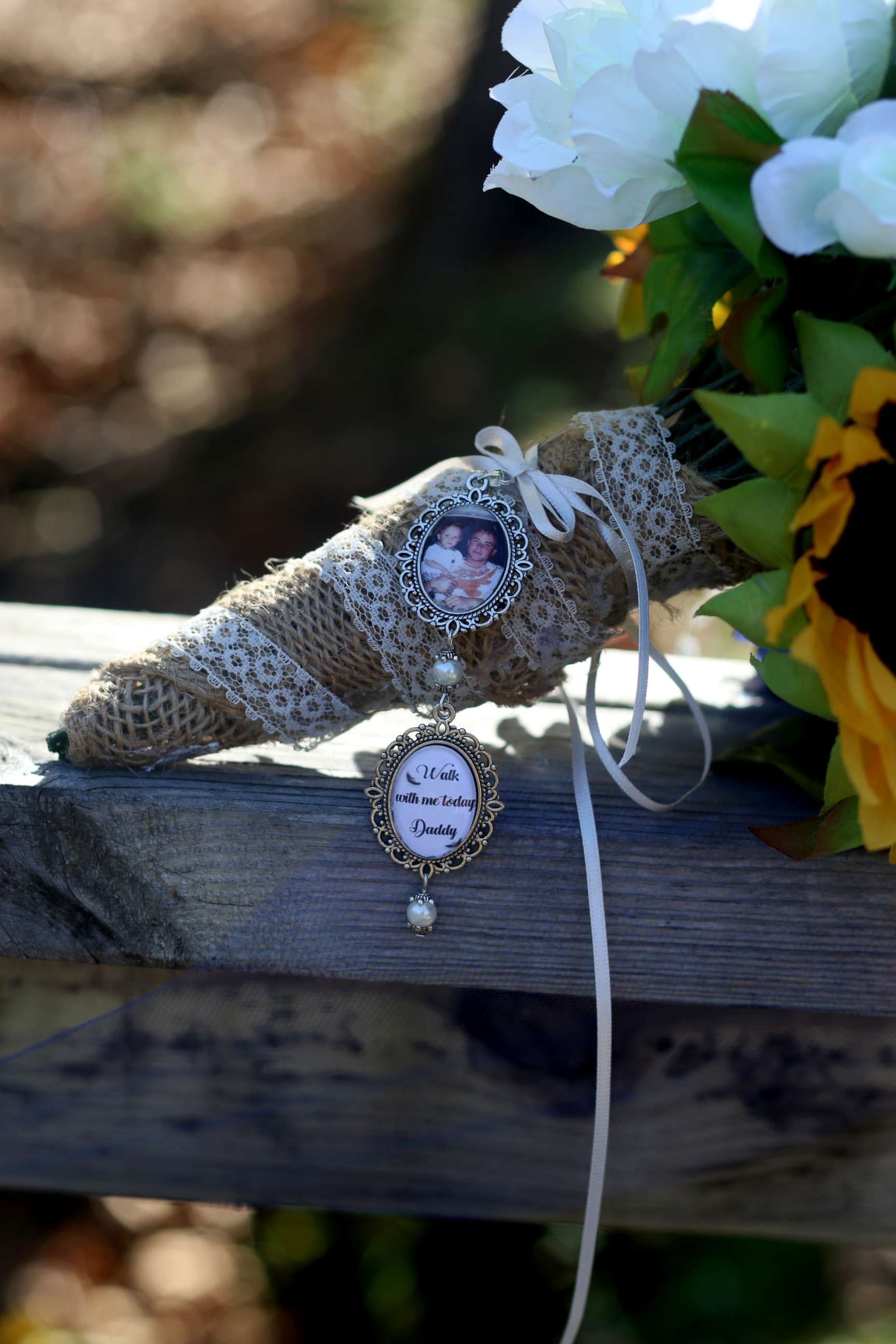 PHOTO: Mikayla Wroten's wedding bouquet included a photo of her late father with the words, "Walk with me today Daddy."