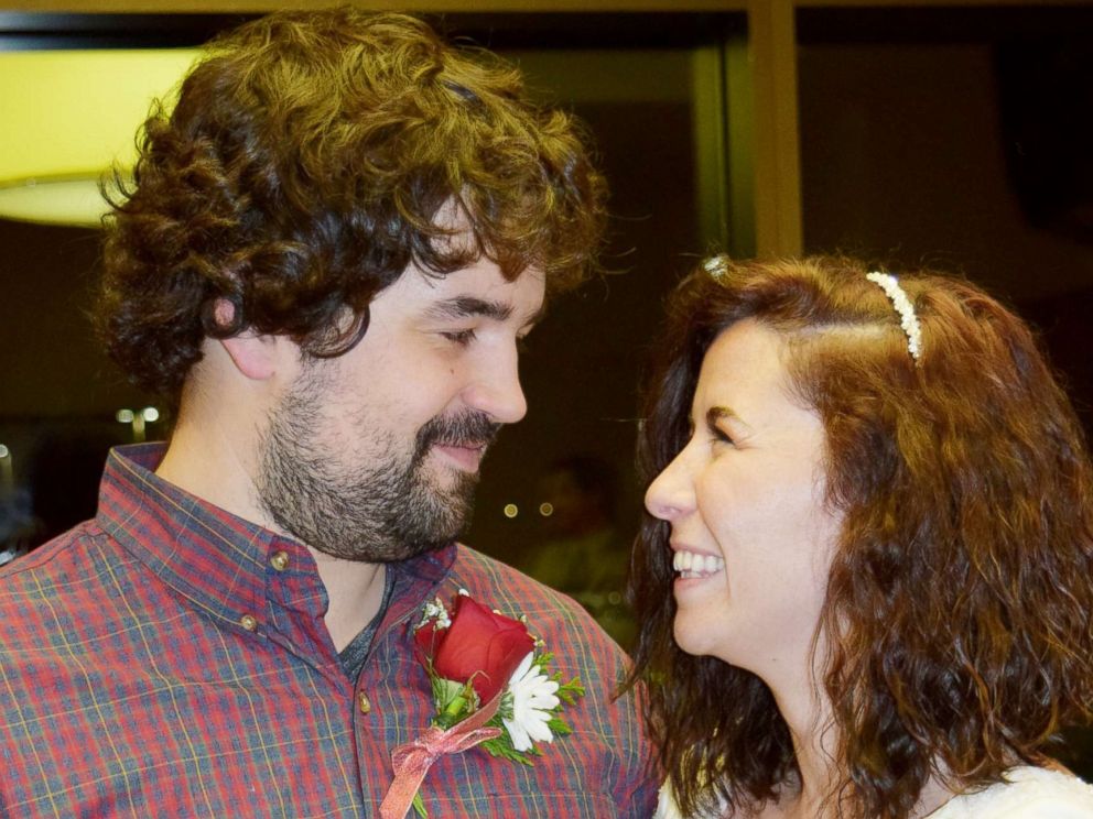 PHOTO: Nathan and Whitney Romans married at St. Lukes Magic Valley Medical Center in Twin Falls, Idaho.