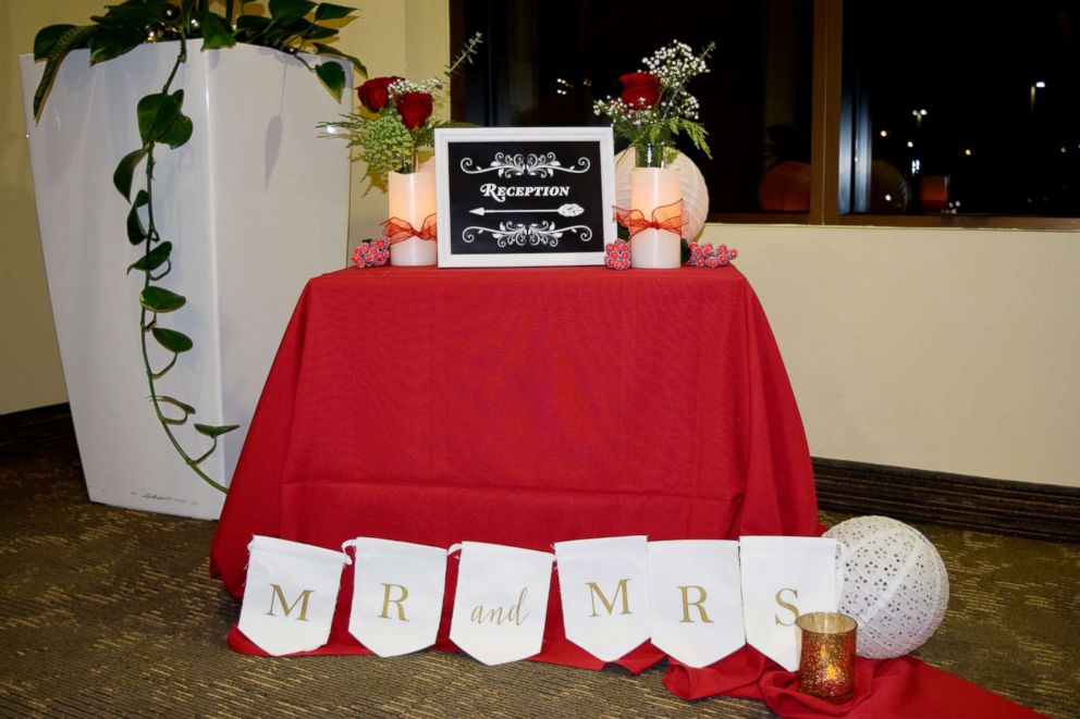 PHOTO: Employees at St. Luke's Magic Valley Medical Center in Twin Falls, Idaho, supplied decorations for Nathan and Whitney Romans' wedding.