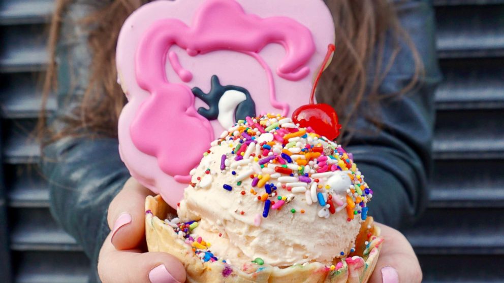 PHOTO: The Negroni Pony sundae from Tipsy Scoop ice cream shop in New York City. 