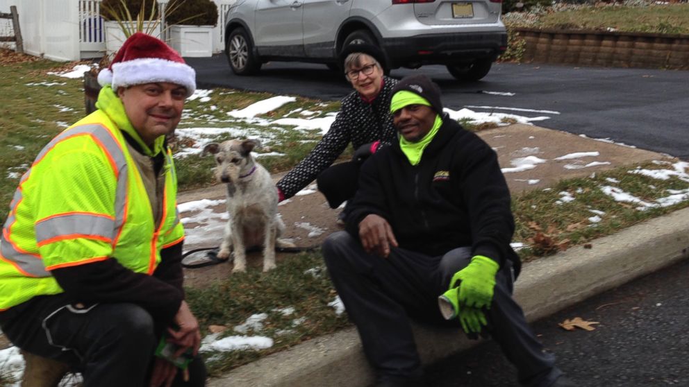 Trash collectors Orlando Ippolito and Otis Williams surprised their favorite neighborhood with her own personalized ornament for Christmas.
