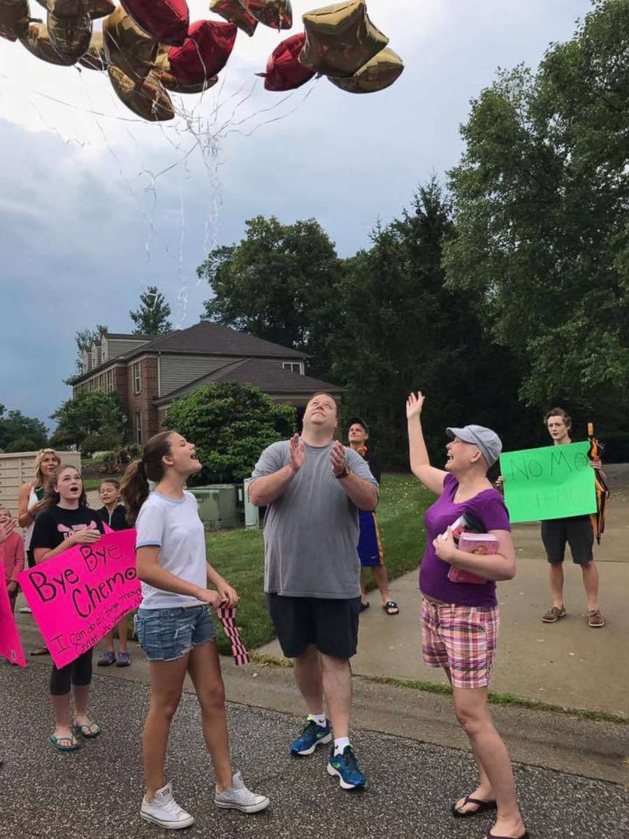 PHOTO: Amy Kleiner was surprised by her best friend, Tera Kiser, with a neighborhood parade to celebrate her last chemo treatment. 
