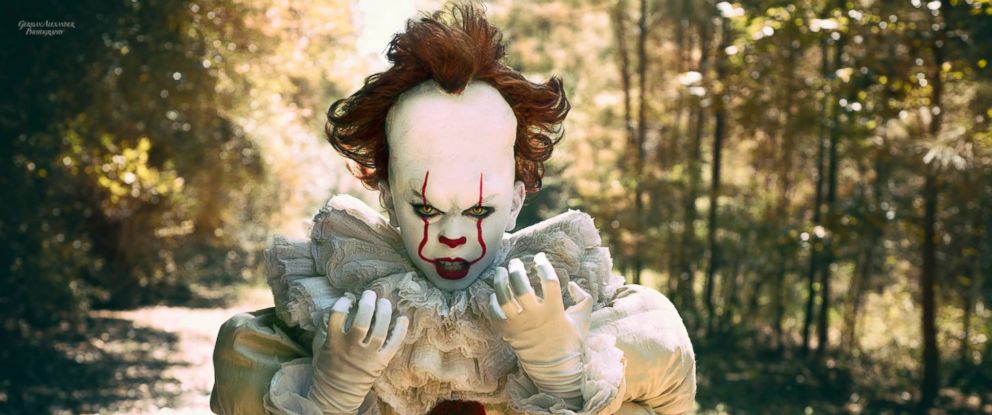 10-year-old poses as Pennywise in incredibly creepy photos for ...