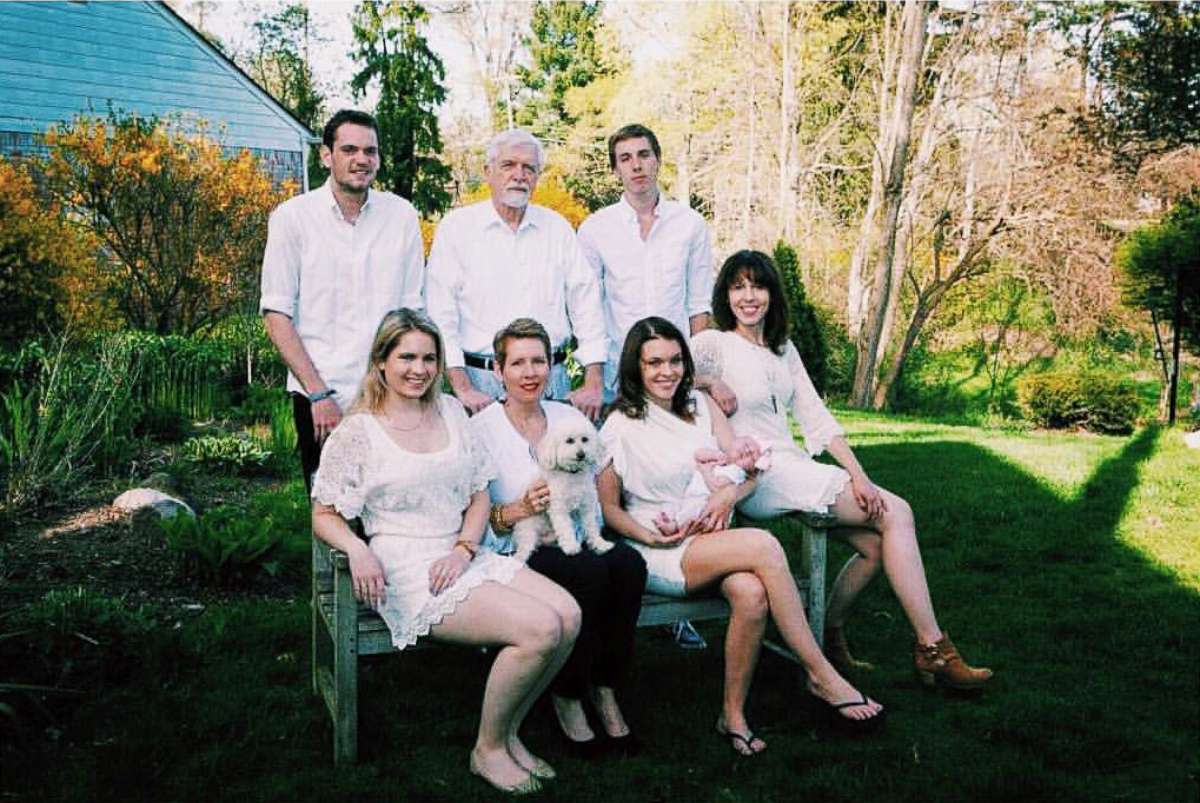 PHOTO: The Pink Fund founder Molly MacDonald with her five children and husband, Thomas Pettit.