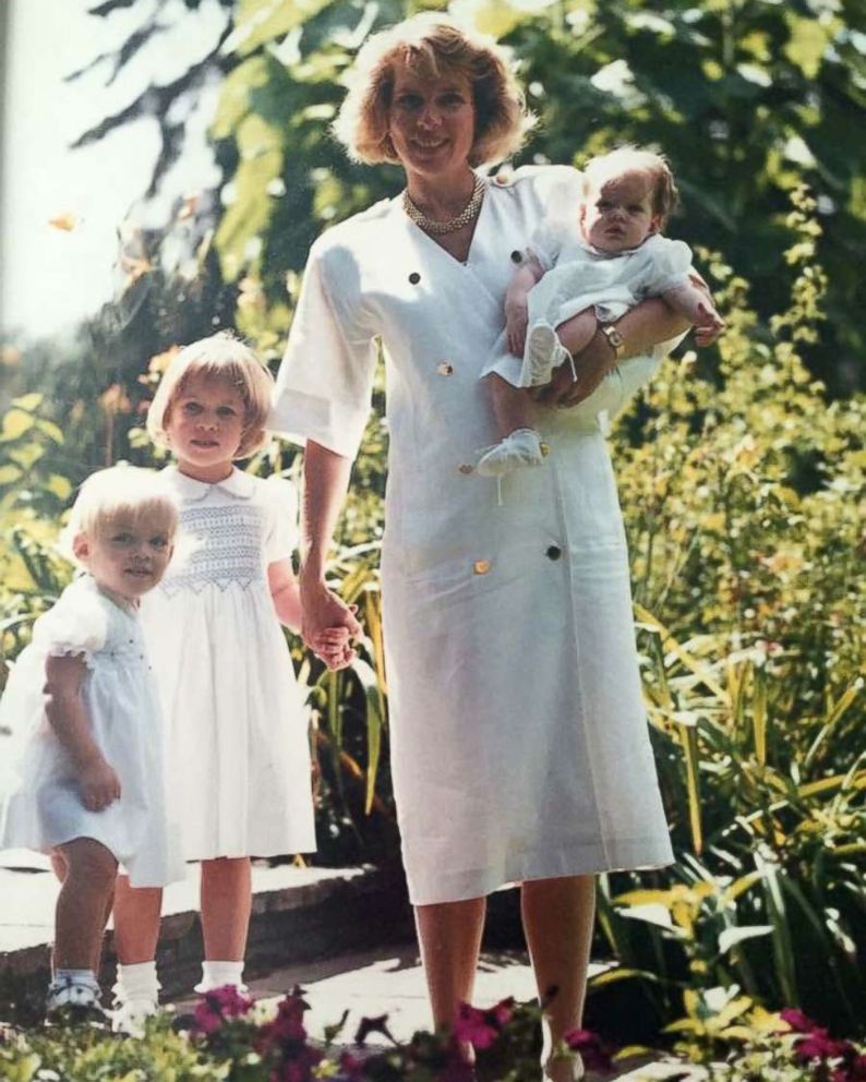 PHOTO: A throwback photo of The Pink Fund founder Molly MacDonald with three of her five children.
