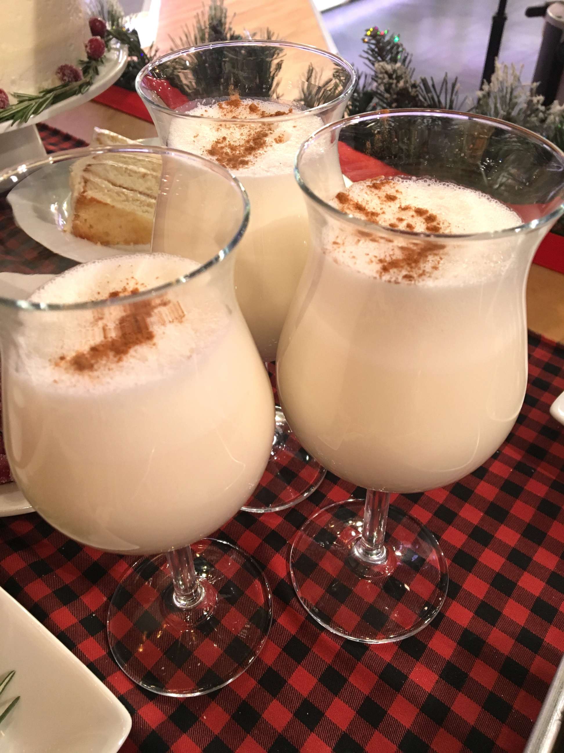 PHOTO: Lifestyle expert Sandra Lee shared her recipe for sugar plum punch.