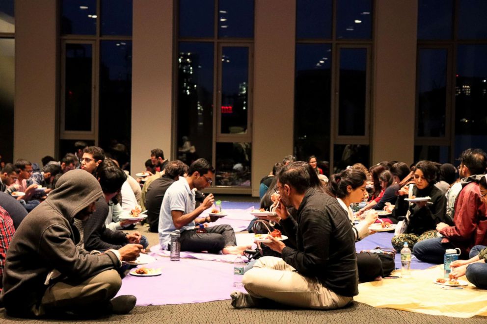 PHOTO: Every night during Ramadan approximately 300-400 people come together at the Islamic Center at New York University to break fast.