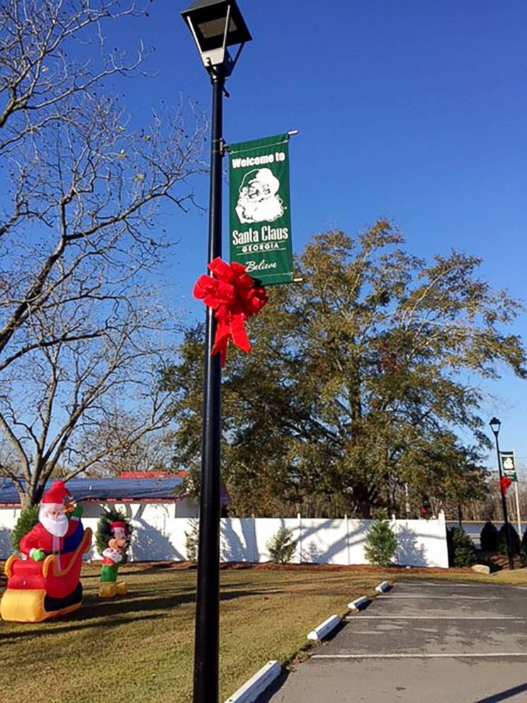 PHOTO: The town of Santa Claus, Georgia, features signs of Christmas year-round.