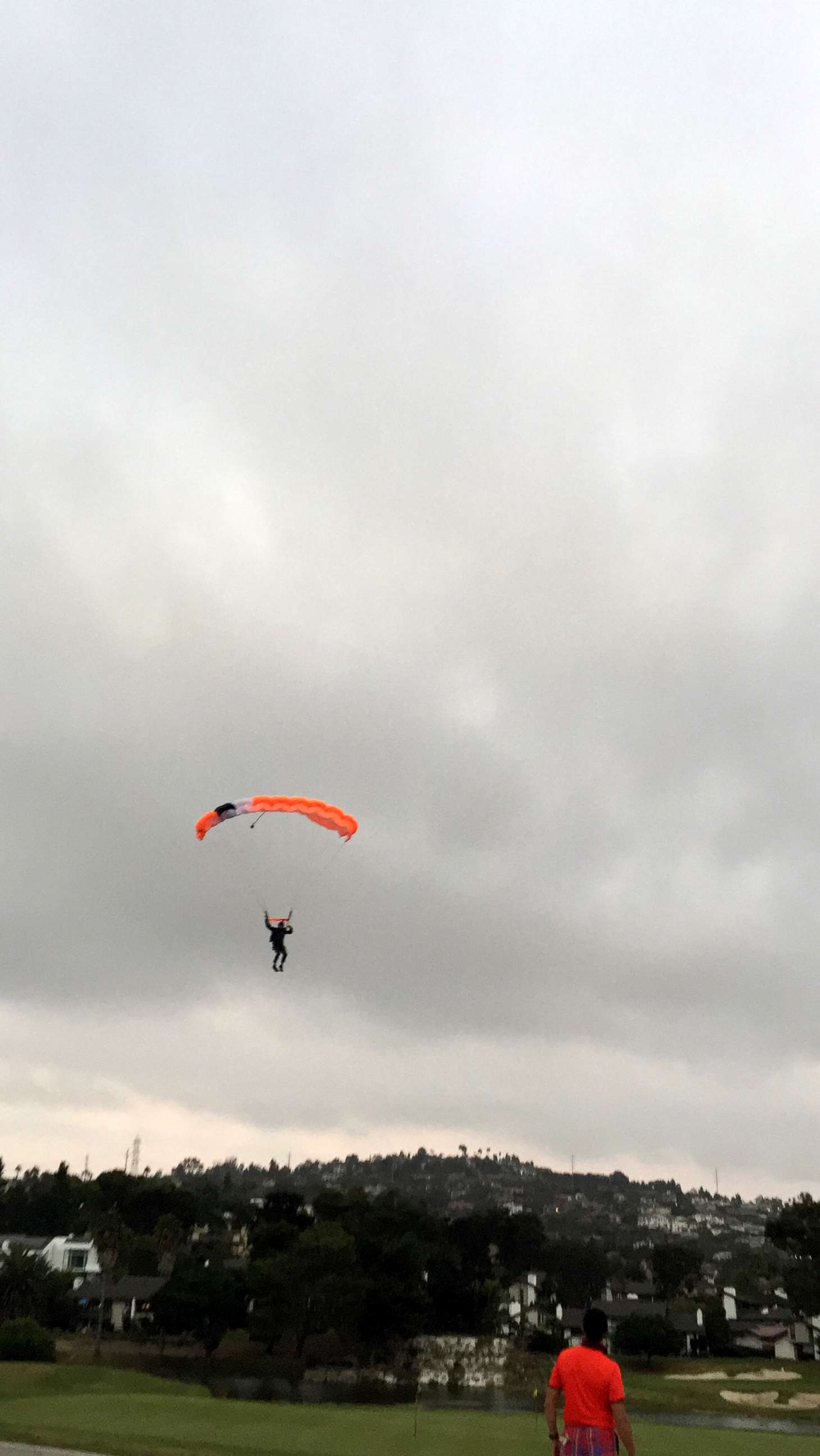 PHOTO: Retired Navy SEAL Steve Sanders came skydiving into his wedding reception at the La Costa Resort and Spa on Sunday.