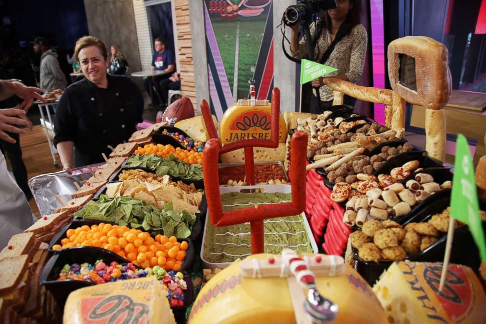 PHOTO: Take your Super Bowl party to the next level this year by creating a festive miniature football stadium loaded with game day grub.