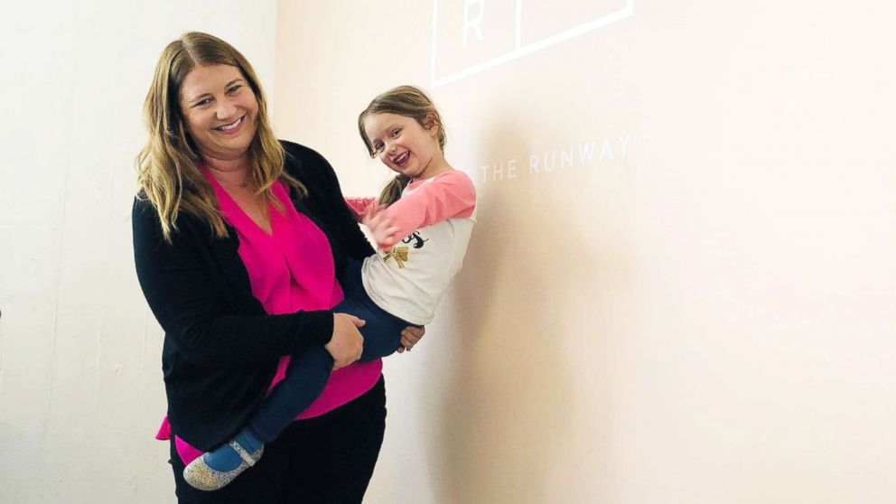 PHOTO: Stephanie Conduff poses with her daughter, Emerson Pearl, 4, who inspired her to found Leche Lounge.