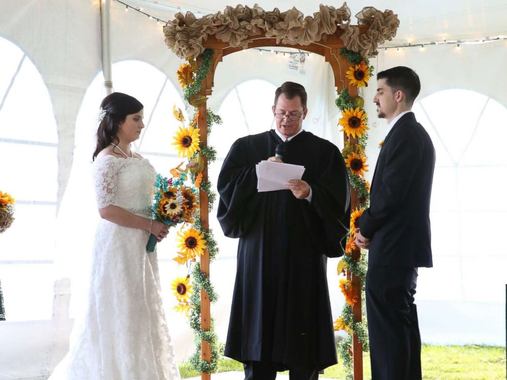 PHOTO: Judge Chris Wilton officiated at the wedding of Bill Jensen, 27, and Jennifer Jensen, 24, in Lakeville, Minn.