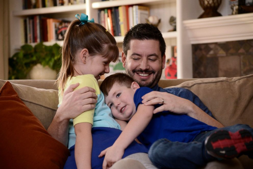 PHOTO: Lunch Box Dad, Beau Coffron, with his 2 children in this undated file photo.