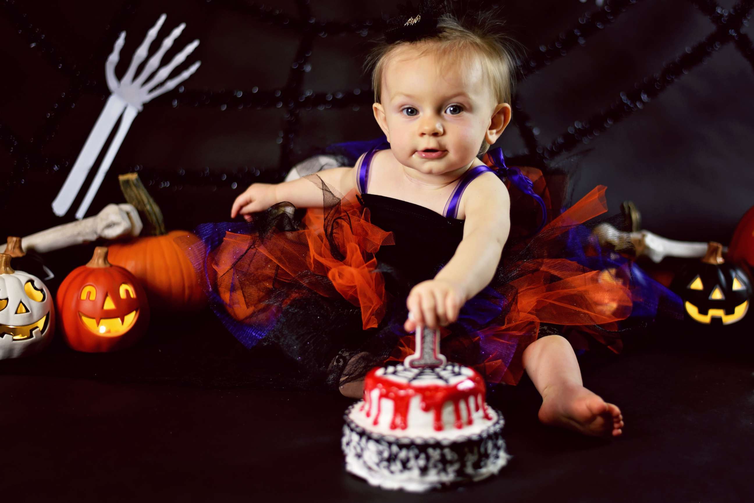 PHOTO: Sydney from South Bend, Indiana, had a haunted Halloween cake smash for her first birthday.