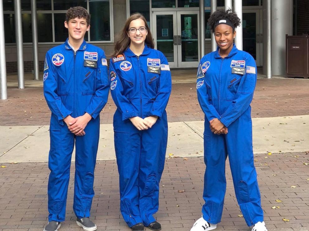 PHOTO: Taylor Richardson with space camp alums Gabe Pfaffmon and Kaitlyn Ludlam.