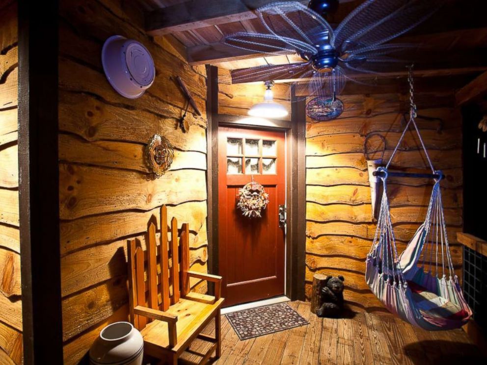 PHOTO: This one bedroom, one bathroom tree house in Monteagle, Tennessee also features a hot tub perfect for enjoying the outdoors.