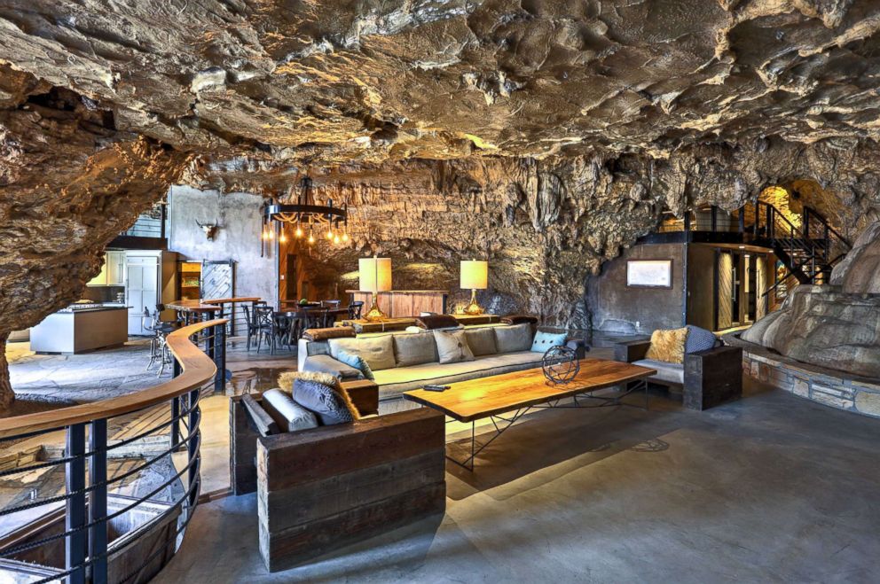 PHOTO: Unique Beckham Cave Home
